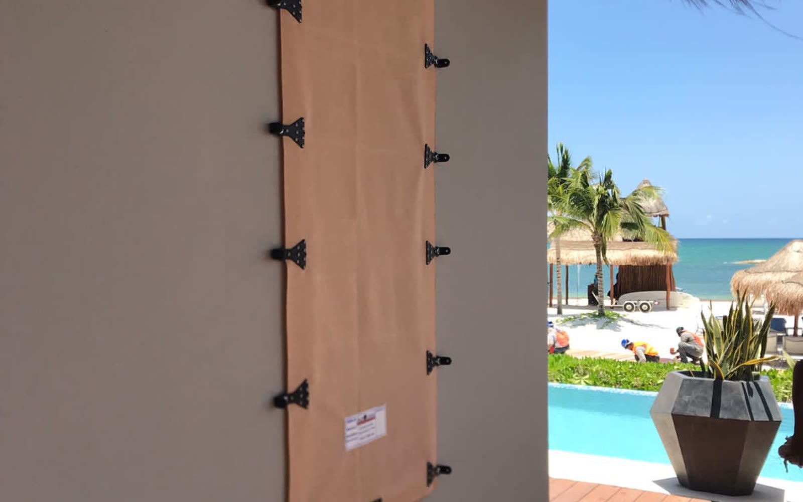Protección Contra Huracanes en Casas Frente al Mar: Qué Determina la Inversión
